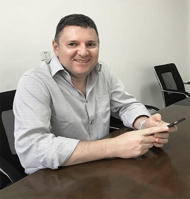 Max Arella博士